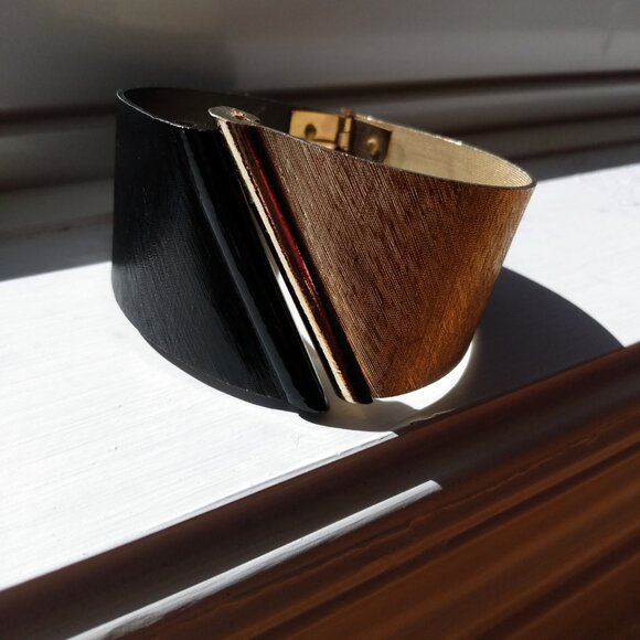 Vintage Black & Gold Tone Bracelet Clamper Hinged Cuff Textured Made in Germany - Picture 2 of 10